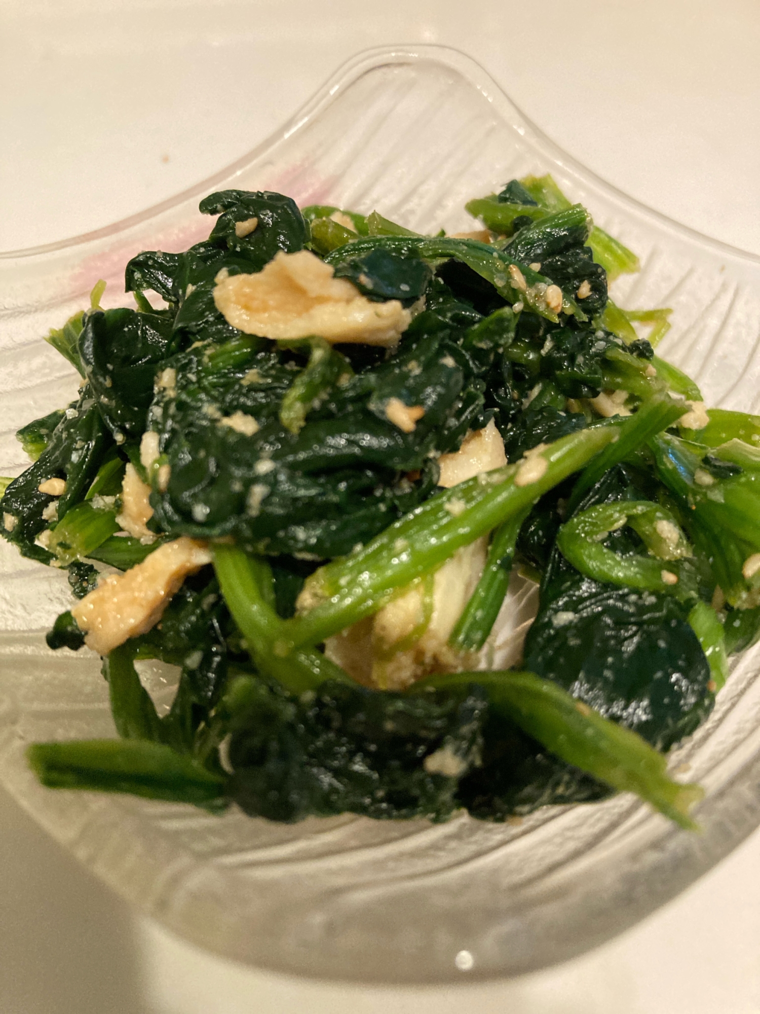 ほうれん草とサラダチキンの胡麻和え