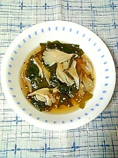 ☆舞茸とわかめの中華スープ☆