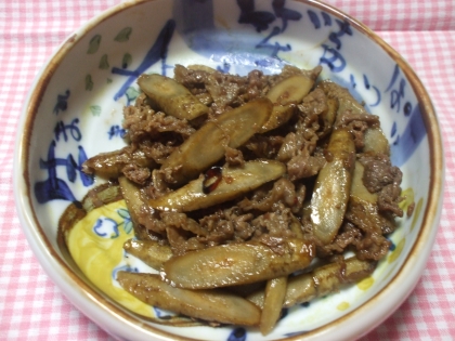 こんばんは～＾＾
ごぼうと牛肉は初土俵～？なんだけど、甘辛の味付けでめちゃめちゃ美味しかったよ～♫まじご飯が進んだわ(^^ゞ食べ過ぎ注意だね(#^.^#)