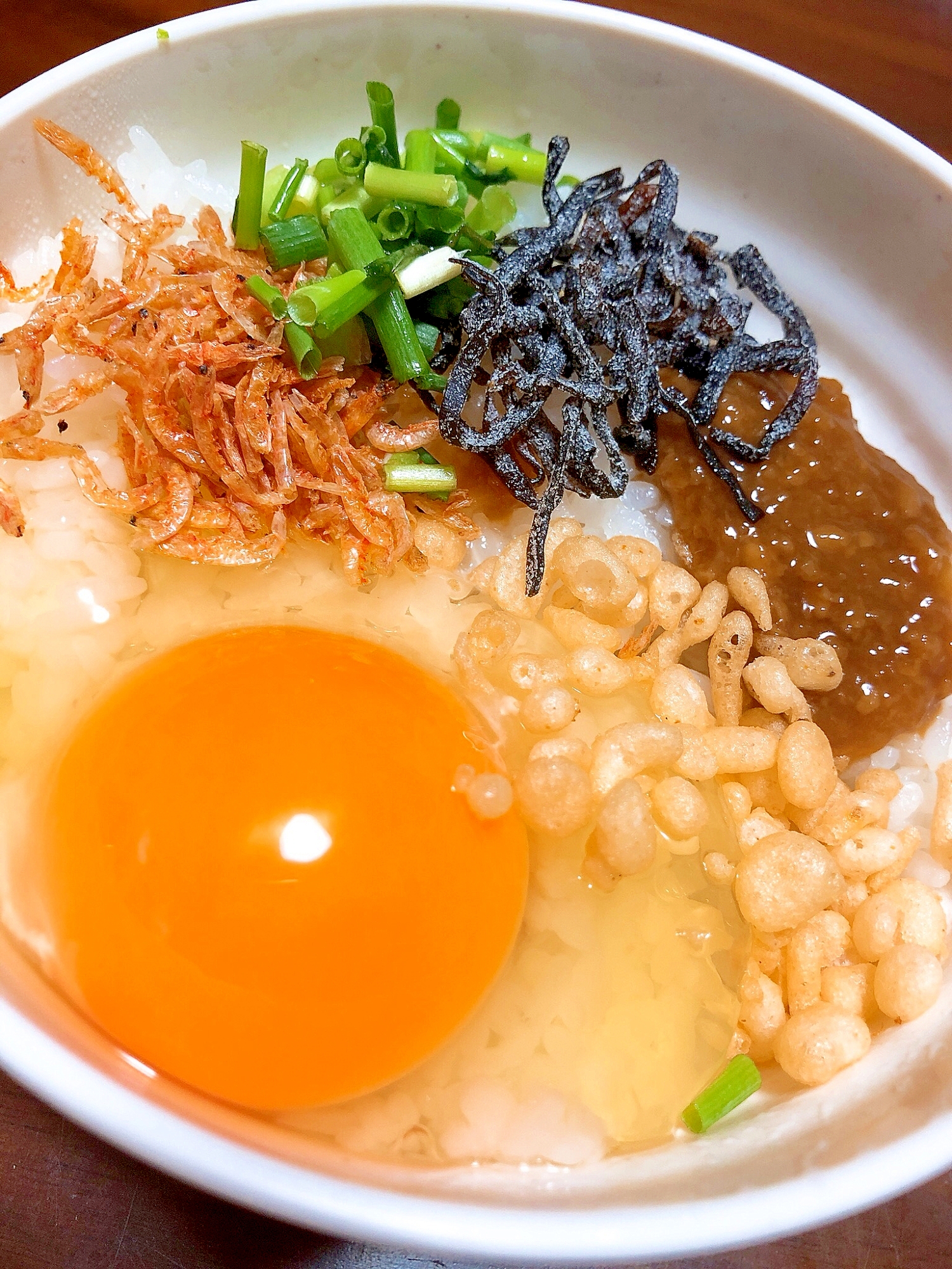 朝食に♡いろいろトッピングの卵かけご飯！