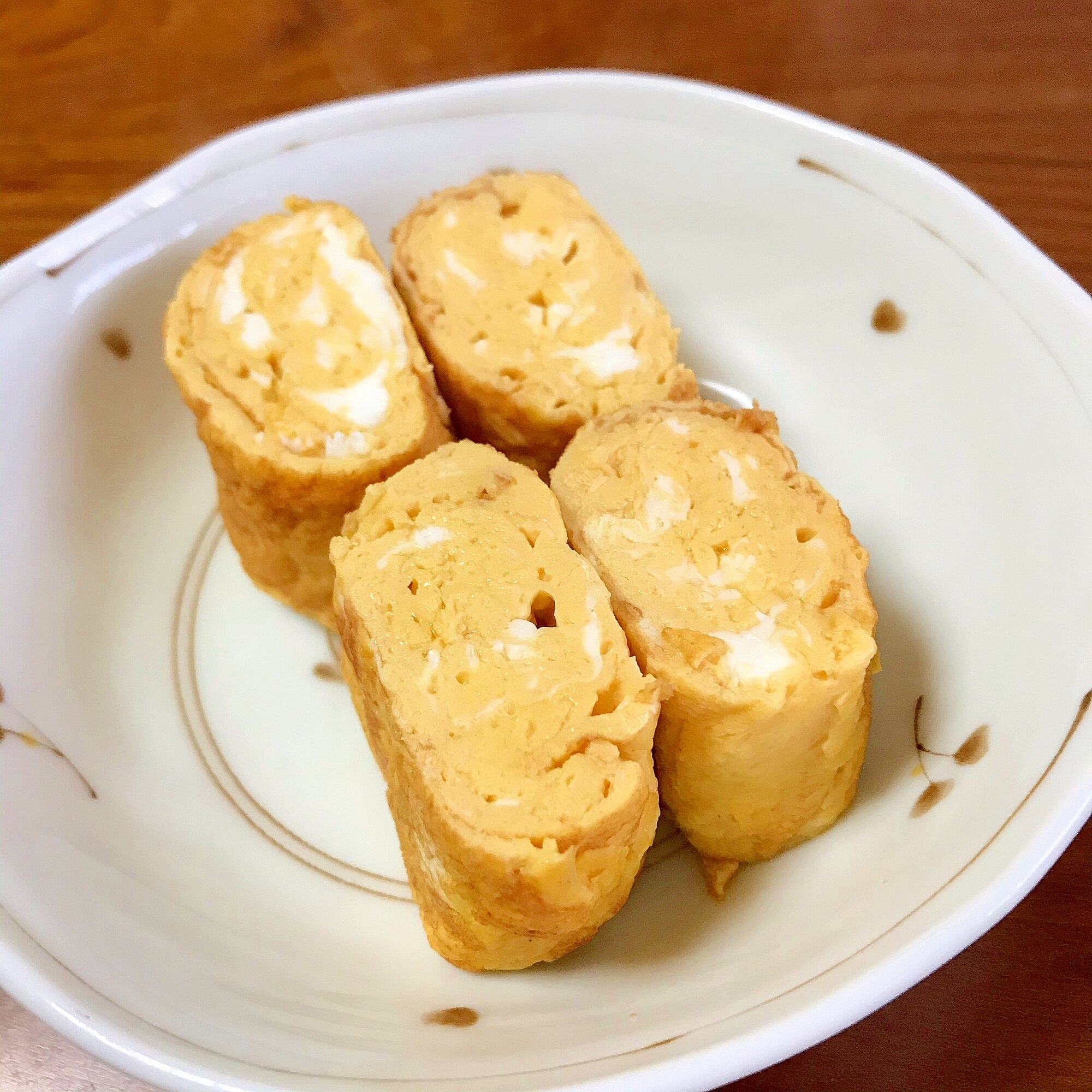 ほんだしで簡単だし巻き卵 濃いめ レシピ 作り方 By 水玉模様 楽天レシピ ほんだしで簡単だし巻き卵 濃いめ レシピ 作り方 By 水玉模様 楽天レシピ