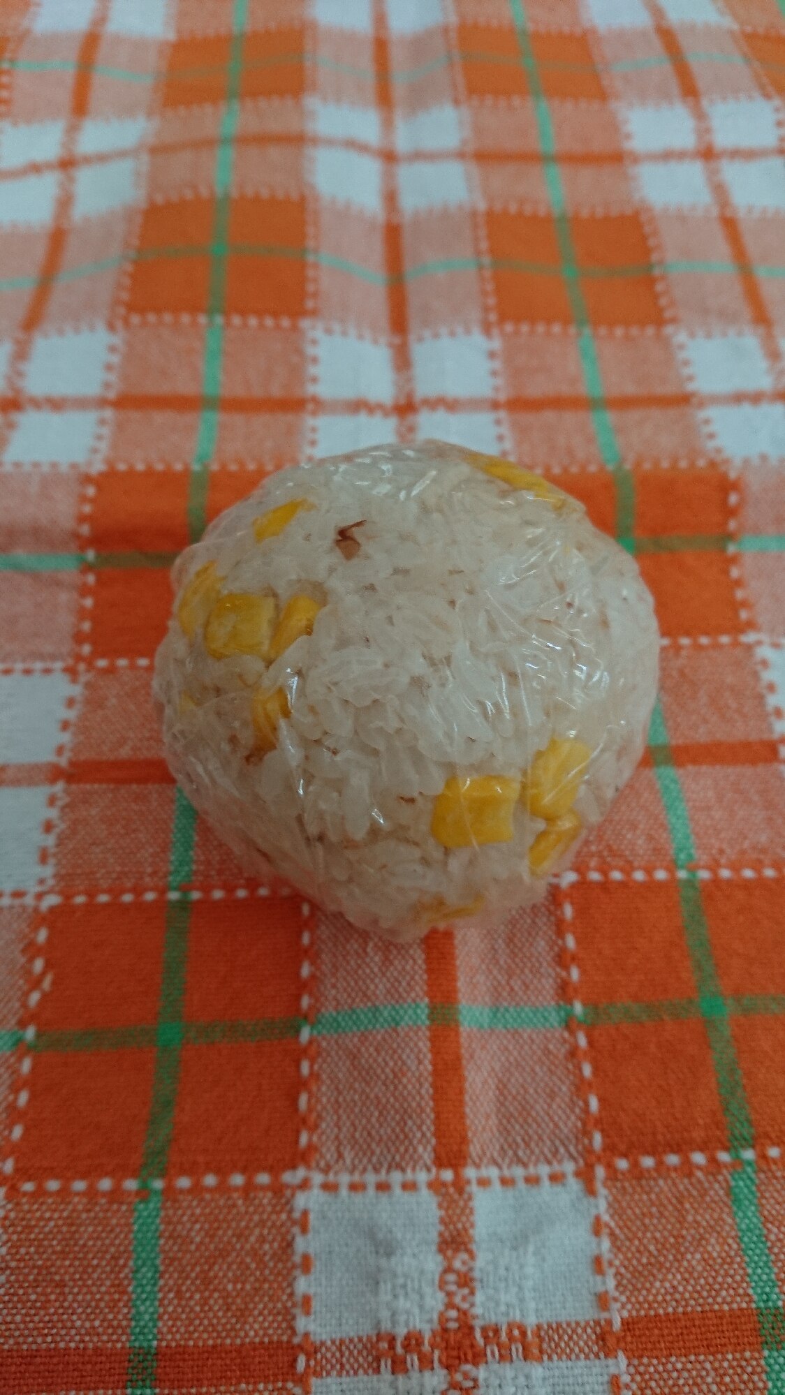 みーちゃんランチ 焼きバターコーンおにぎり あんこ Snapdish スナップディッシュ Id Boz5ga