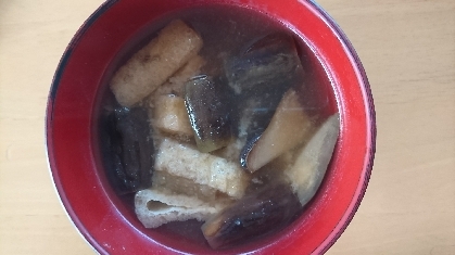 なすと油揚げの味噌汁