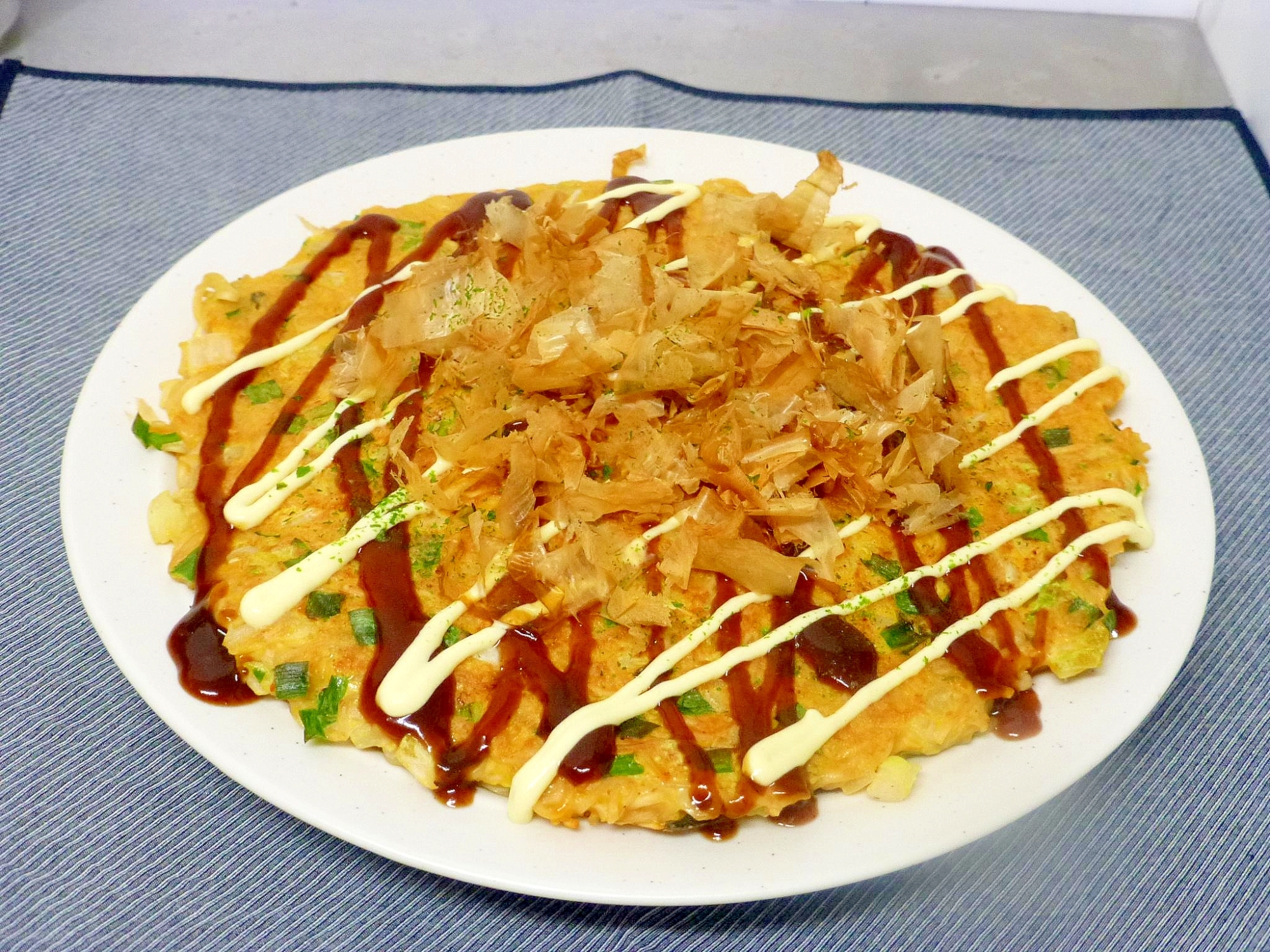 獄激辛やきそばのモダン焼き風