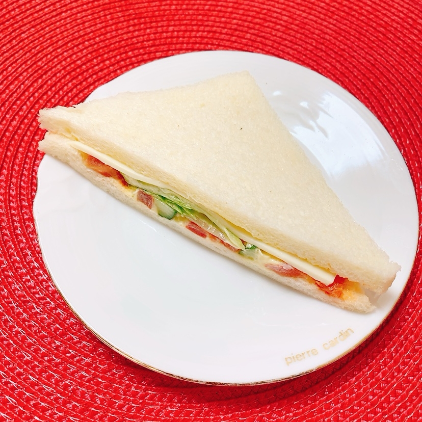 トマトきゅうりサンド