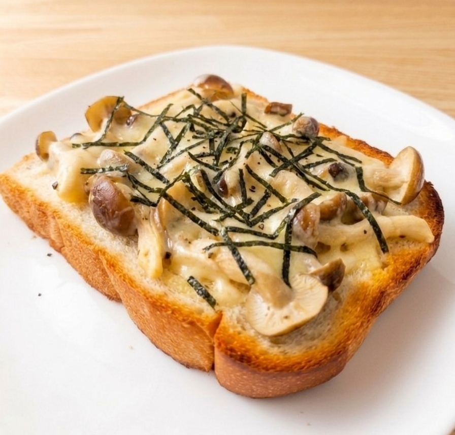 サクサク【しめじチーズマヨトースト】
