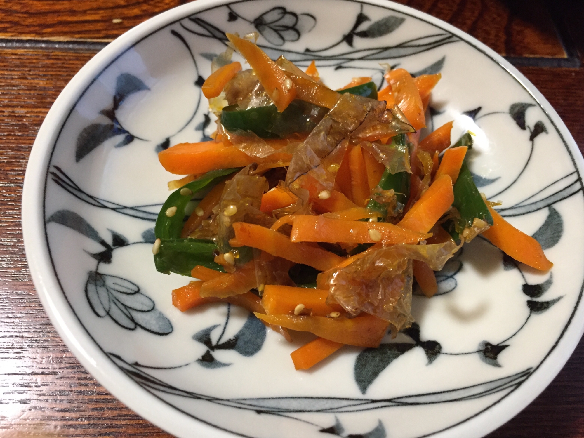 お弁当にも！ピーマンとにんじんのきんぴら