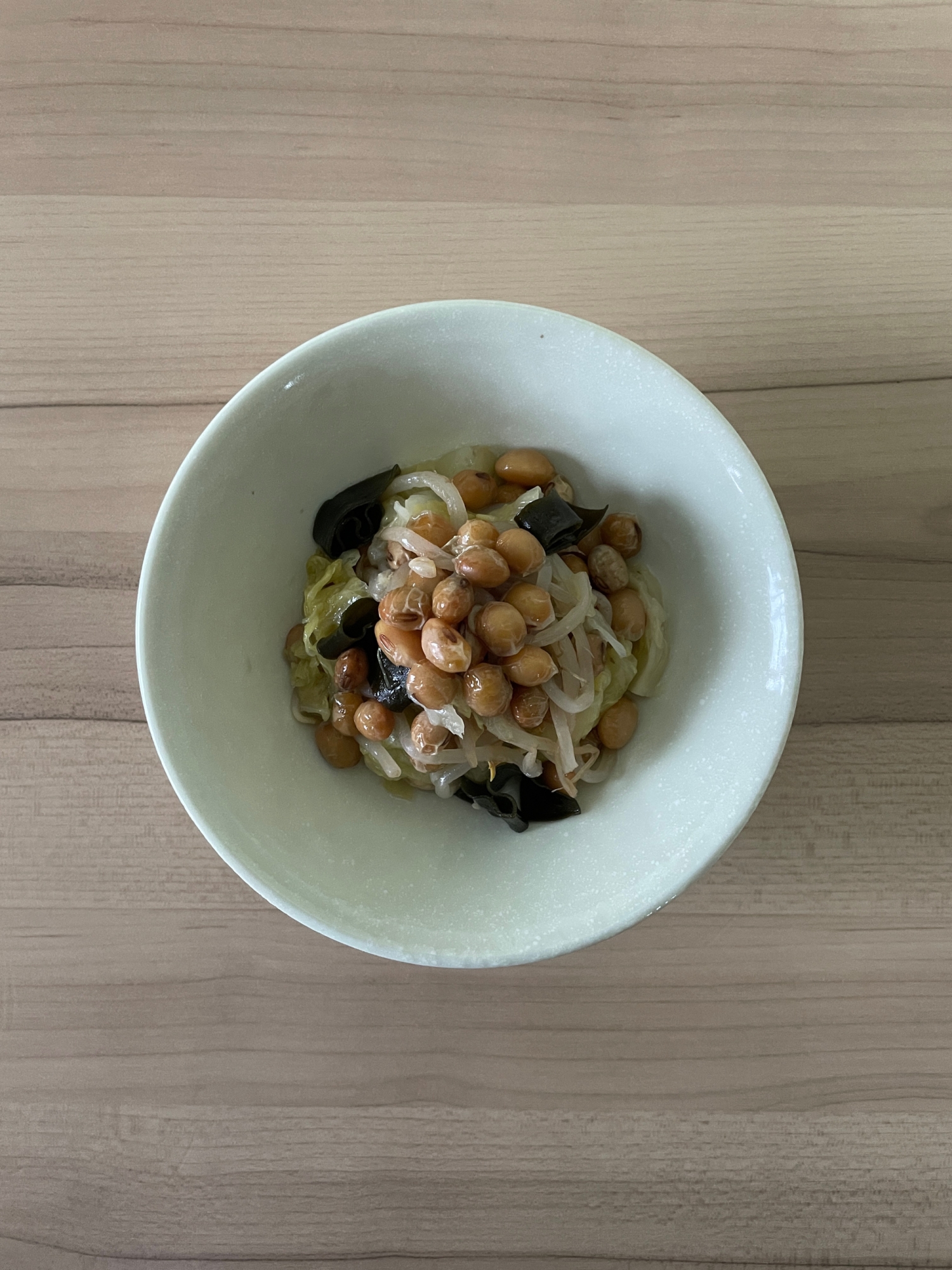 春キャベツと緑豆もやしの大豆昆布煮