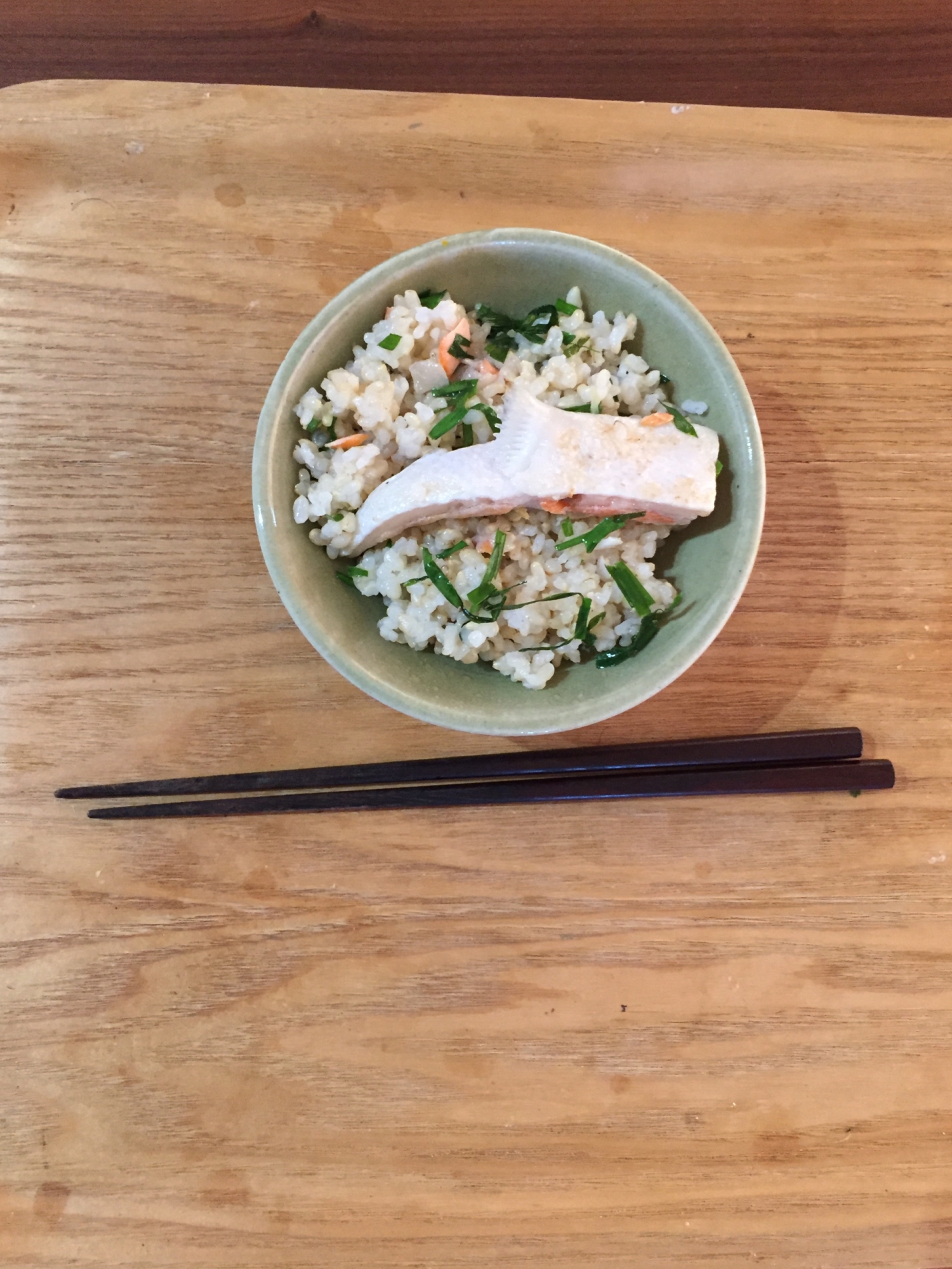 鮭のハラスでニラチャーハン！