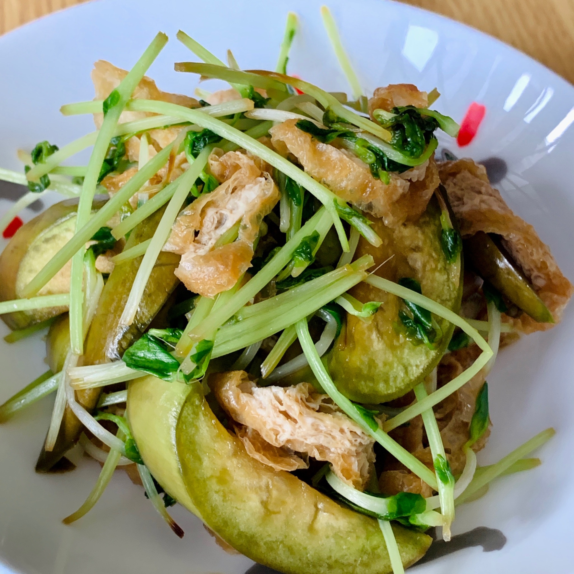 作り置きできる♪なすと油あげと豆苗のしょうが煮