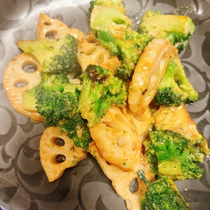 簡単副菜！れんこんとブロッコリーの味噌マヨ焼き