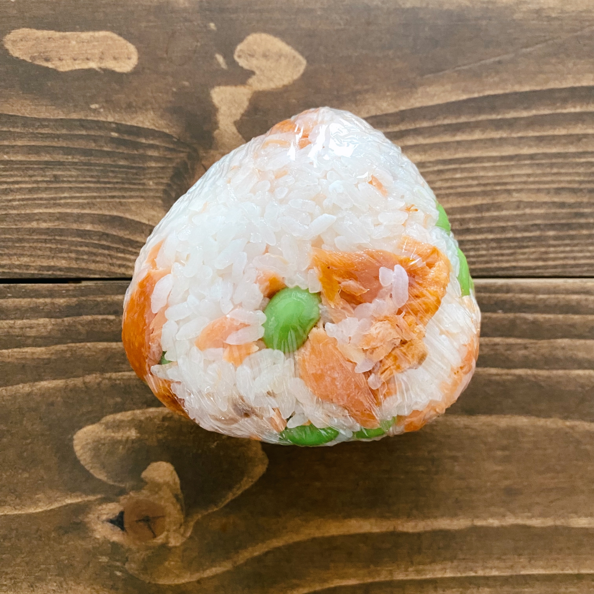 ꕥ鮭と枝豆のおにぎりꕥ