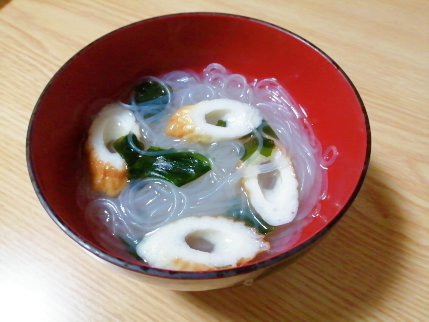 春雨とちくわとわかめの中華スープ