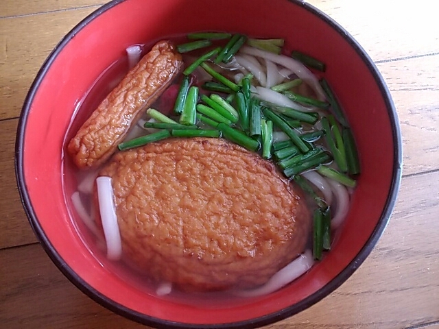 薩摩揚げとごぼう天のあごだし讃岐うどん