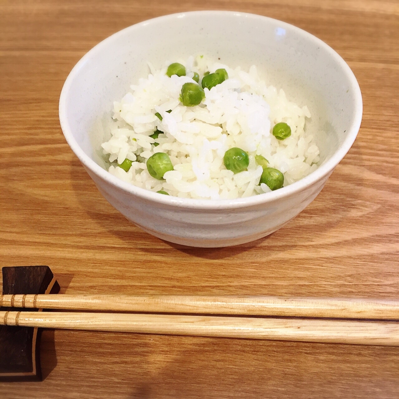 お鍋で作る、グリンピースの豆ご飯♪