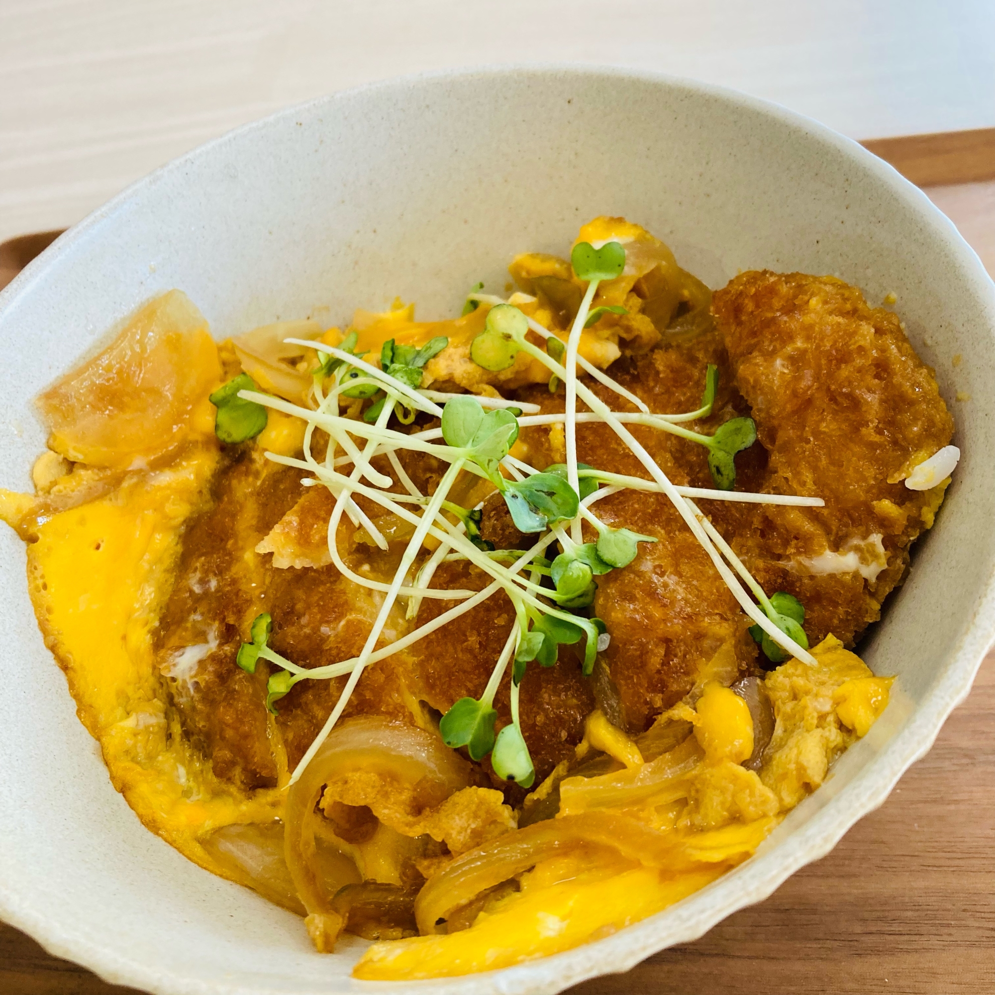 お惣菜のカツで、ちゃちゃっとトカツ丼♪