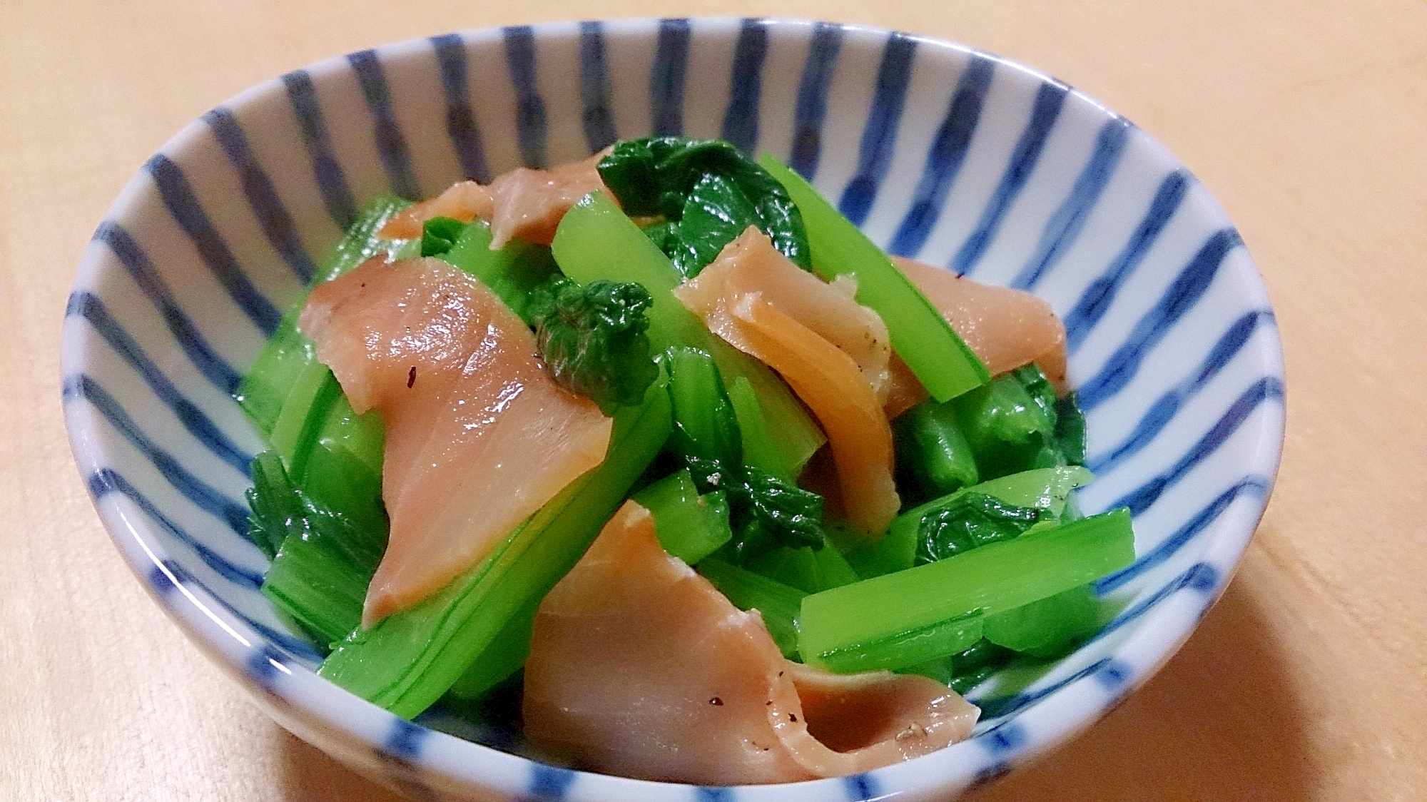スモークサーモンと小松菜の小鉢