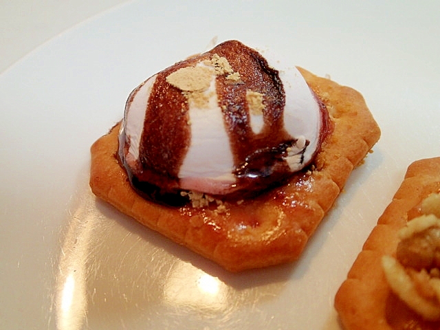 苺ジャムとマシュマロとチョコきな粉の焼きクラッカー