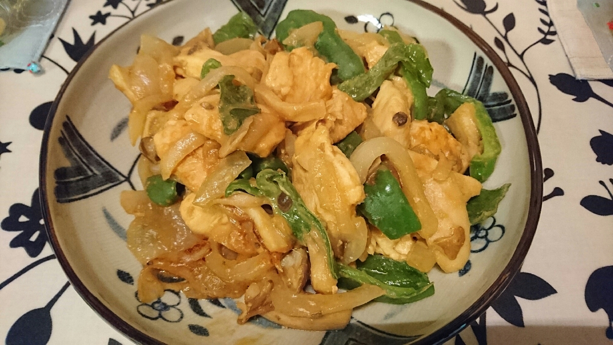 鶏肉とピーマンの味噌炒め