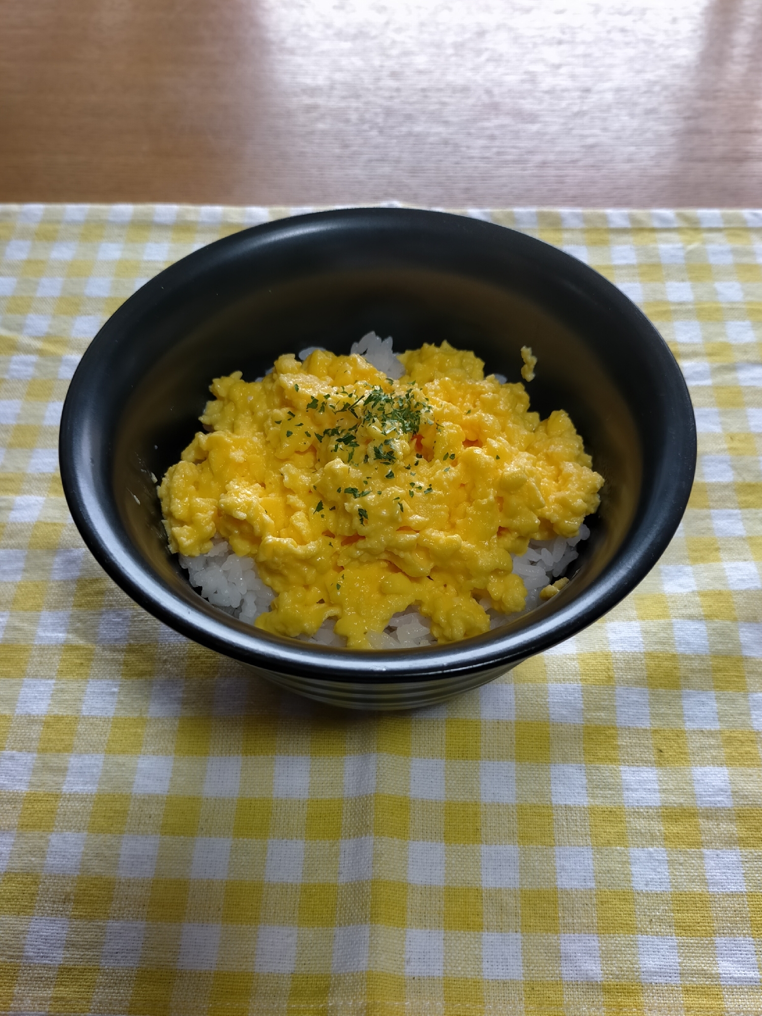 スキムミルクでしっとり♪スクランブルエッグ丼