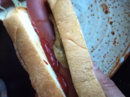 食パンで作るホットドックっぽいの