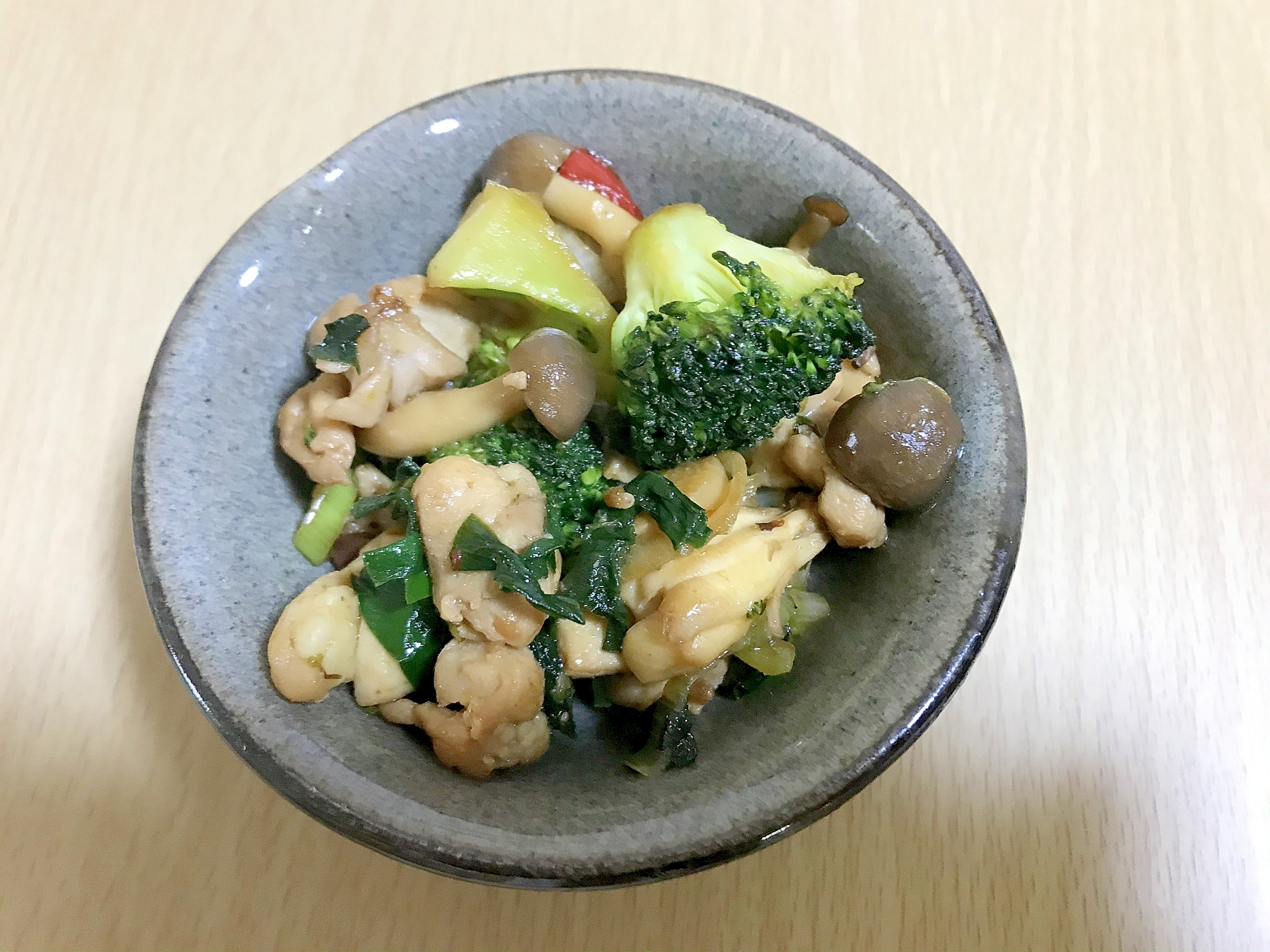 鶏肉と野菜の台湾風炒め煮