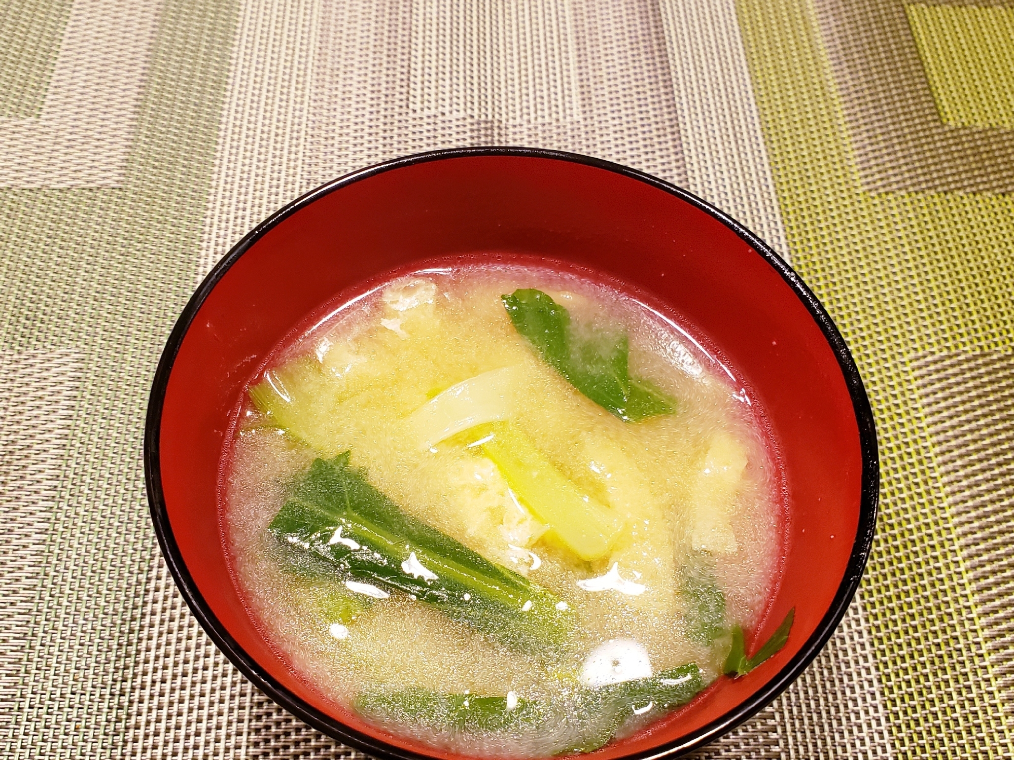 小松菜と油揚げの おみそ汁