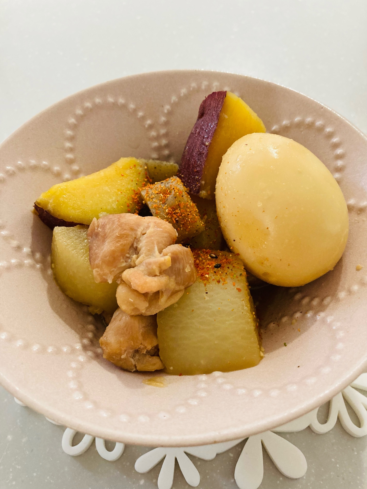 子供もよろこぶ、鶏肉とさつまいもの味噌煮