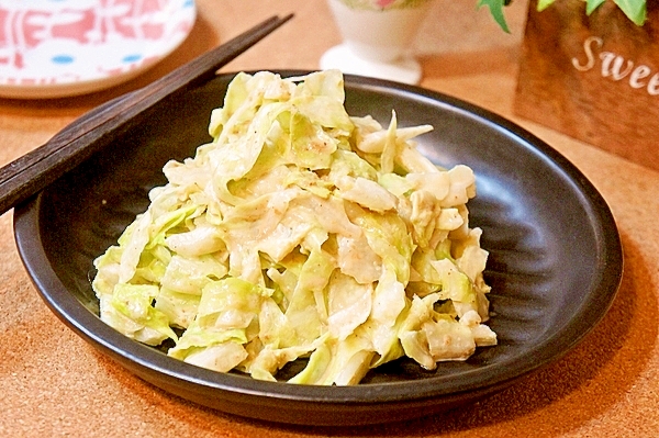 食べだしたら止まらない！！我が家の病み付きキャベツ