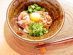 冷たいおうどん 納豆とオクラとみょうがとおねぎ レシピ 作り方 By Nanajyu70 楽天レシピ 冷たいおうどん 納豆とオクラとみょうがとおねぎ レシピ 作り方 By Nanajyu70 楽天レシピ