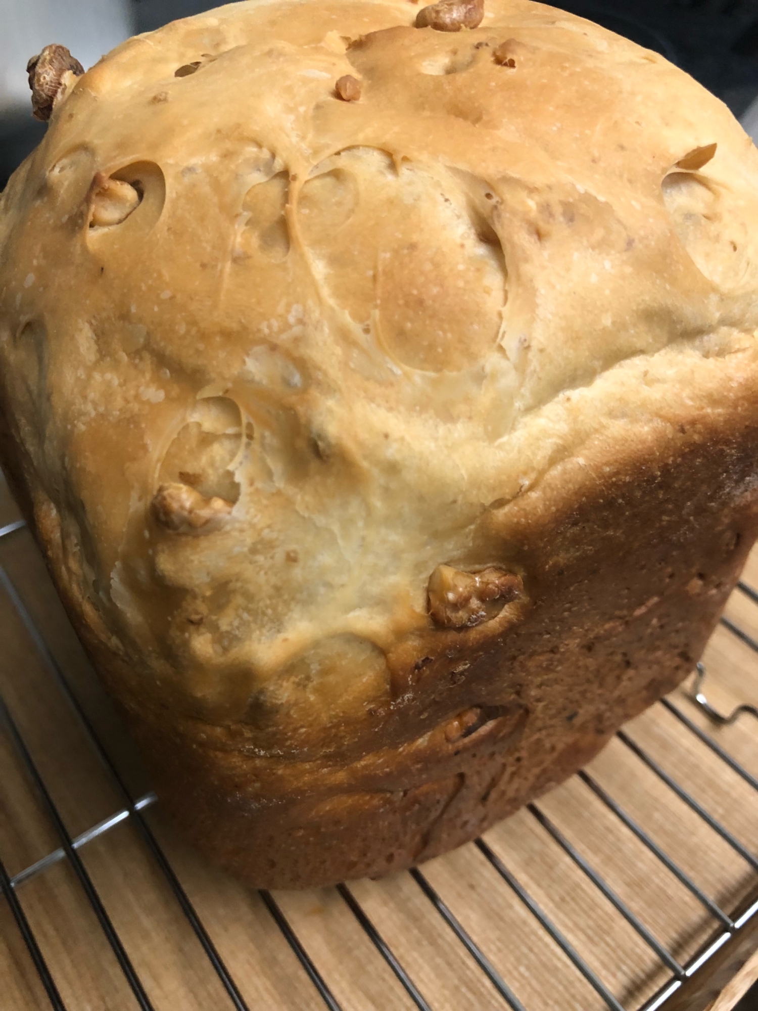 ホームベーカリー簡単！ふわふわのくるみ食パン