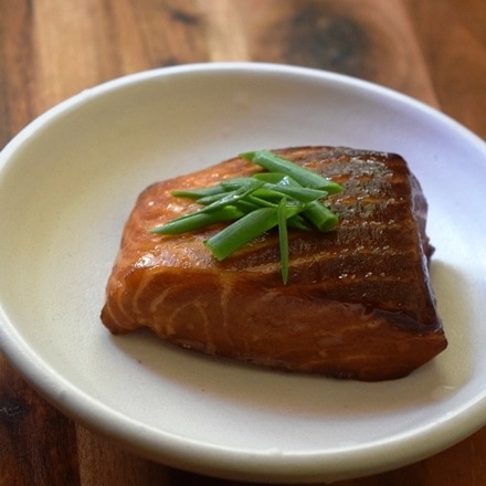 海外で和食☆漬け汁利用で、鮭の照り焼き レシピ・作り方 by AKDENiZ