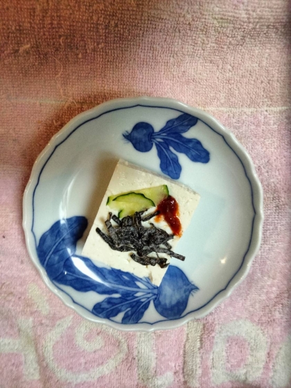 冷奴アレンジ スプラウト塩昆布梅干のせて