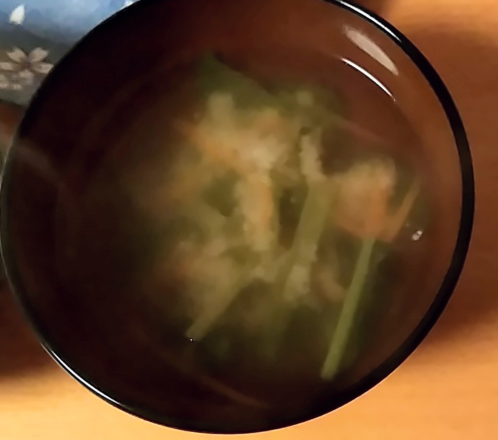 味噌汁(小松菜 人参)
