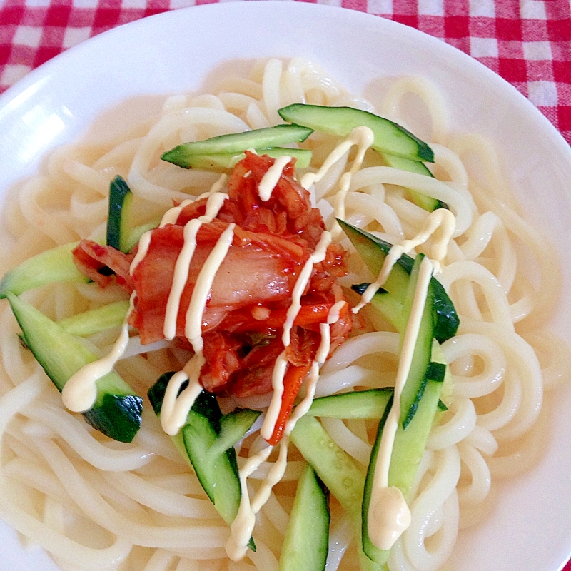 きゅうりとキムチの冷やしうどん♡