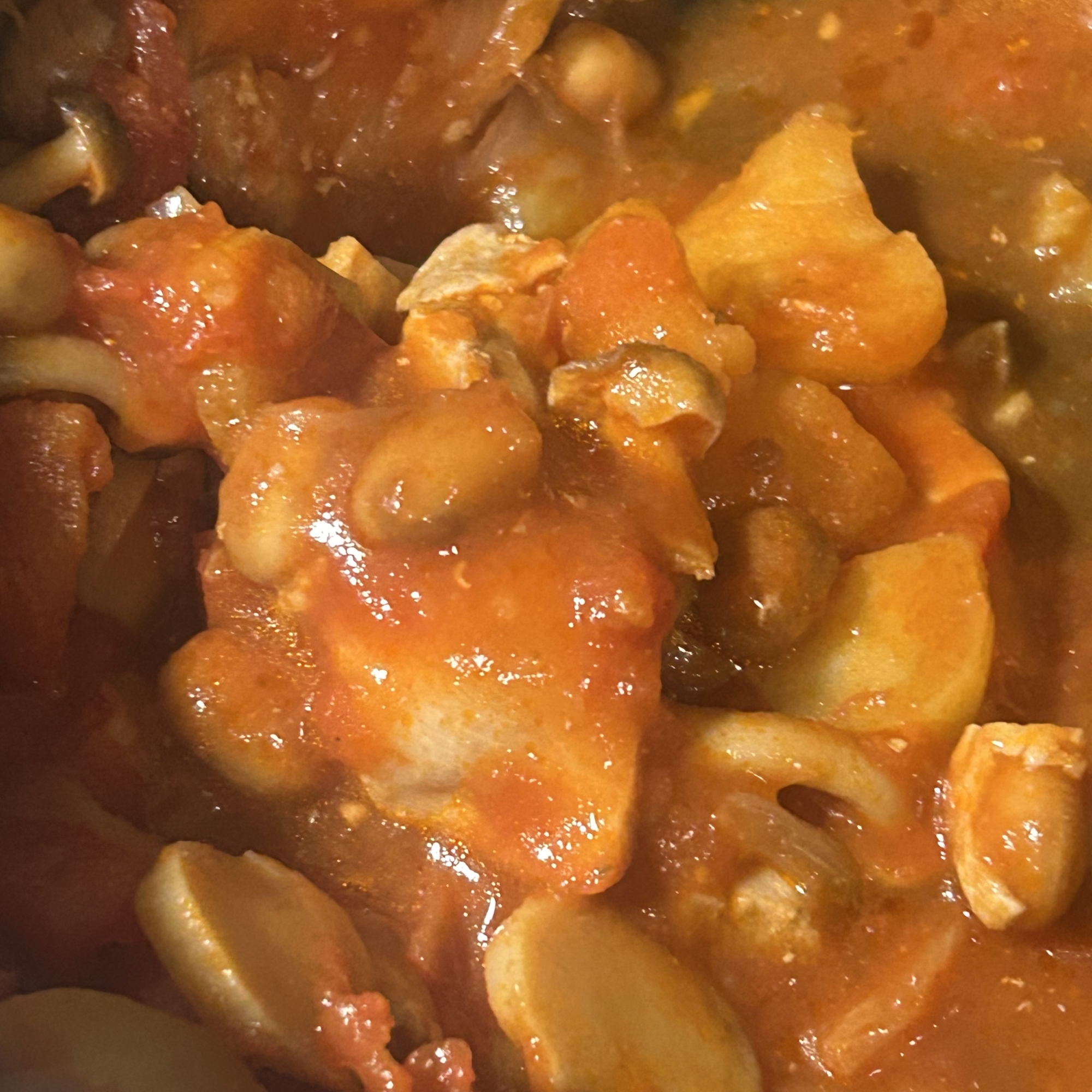 トマト缶でチキンビーンズ