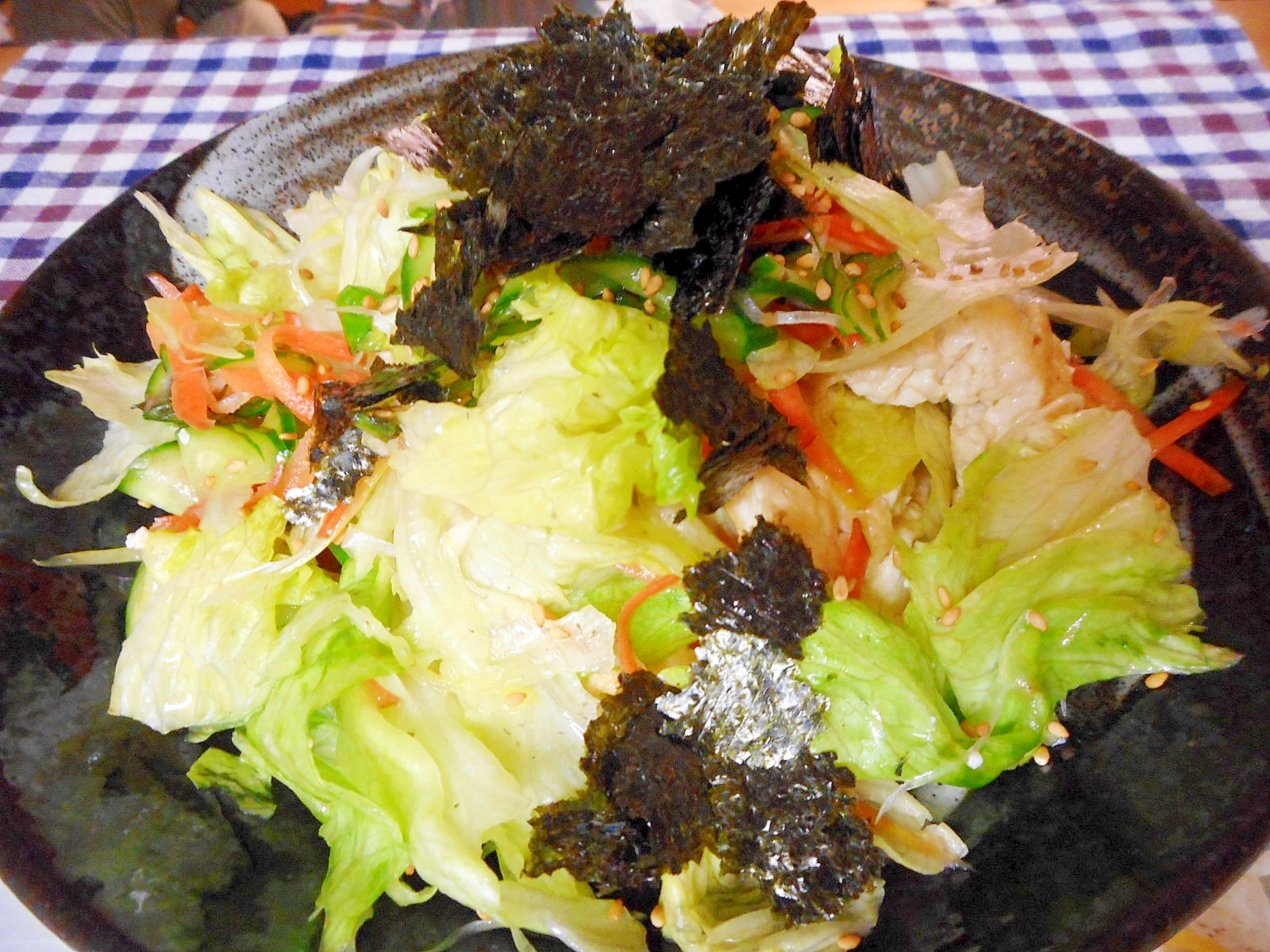 焼き豆腐とレタスの海苔サラダ