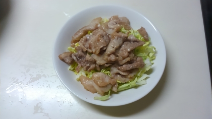 ワシャっと粉をかけて、ザクっと混ぜてジューっと焼いてみたぁ～(*^^*)♪めっちゃ美味よぉ～♪(*´∀｀)コレは、簡単だし大好きなレシピになりそうっ♪ご馳走様♪