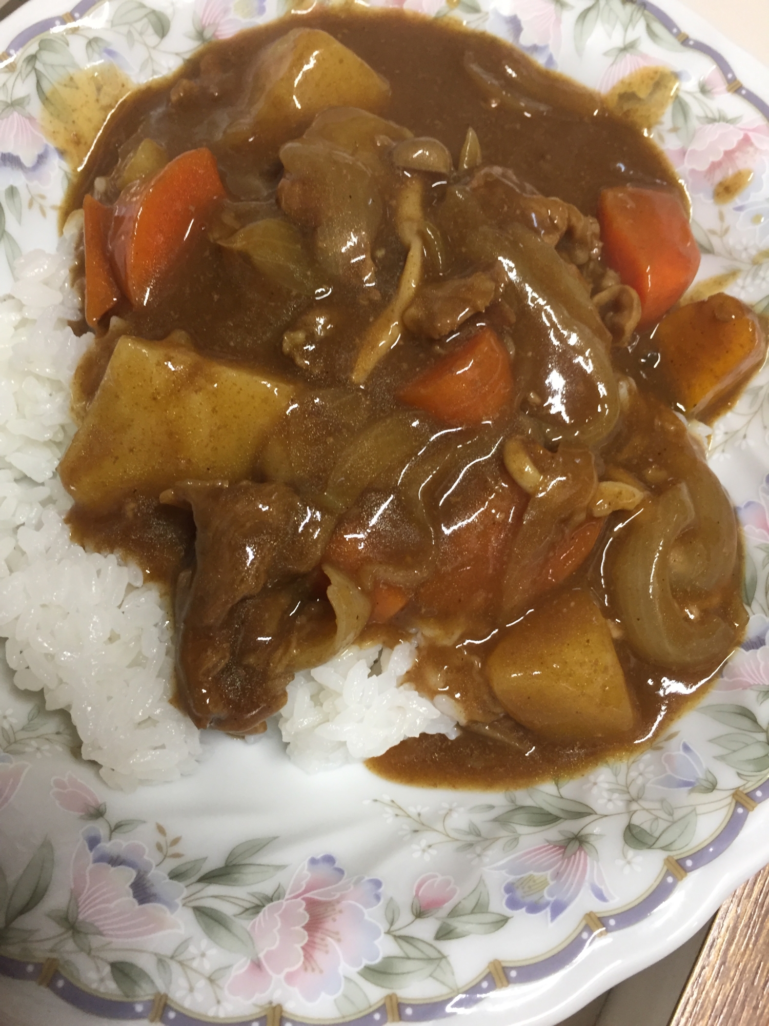 牛肉の旨味たっぷりの野菜カレー！