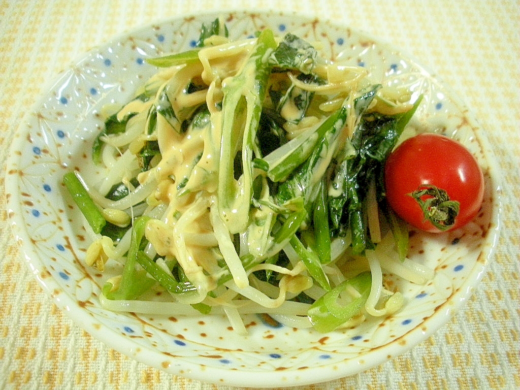 炒めて簡単！空芯菜ともやしのサラダ♪