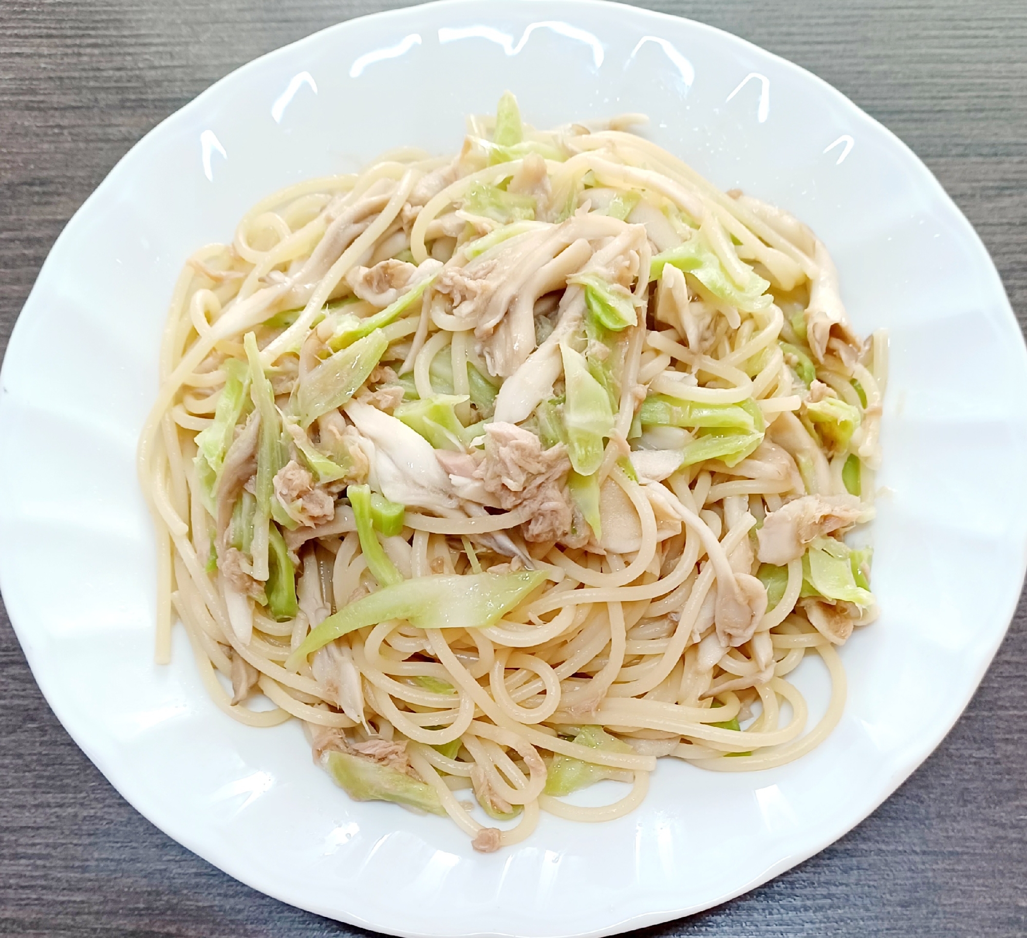 ブロッコリーの芯とツナと舞茸の和風パスタ☆