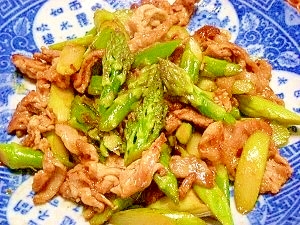 アスパラと豚肉のこってり炒め