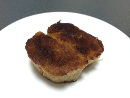 食感がたまらないです☆バターと醤油のゴールデンコンビの味付けでより一層美味しく感じます^ ^これをやるためにエノキを買ってると言っても過言ではないです（笑）