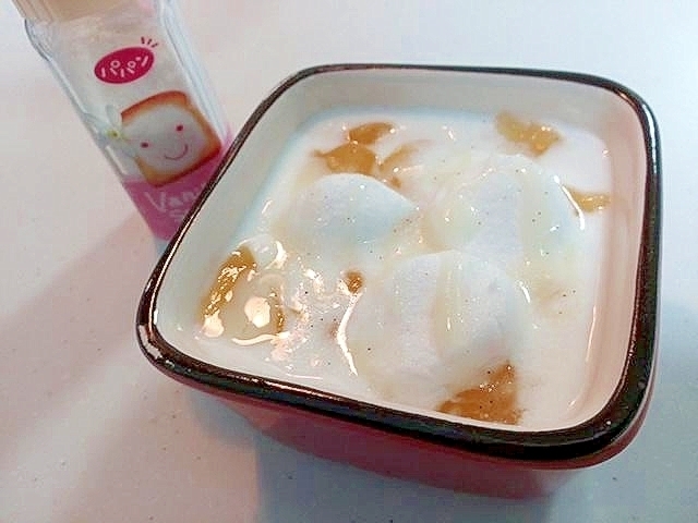 ぷるんと蒟蒻オレンジゼリーとマシュマロのヨーグルト