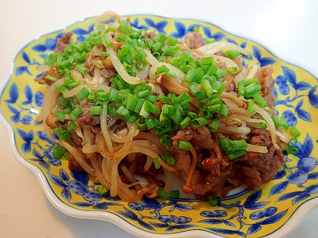 グルメのたれで　牛肉＊かきの木茸＊もやし炒め♬