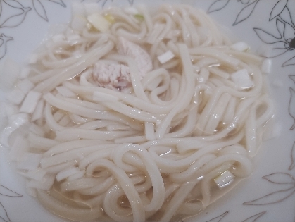 冷凍うどんで♪冷たいフォー風うどん