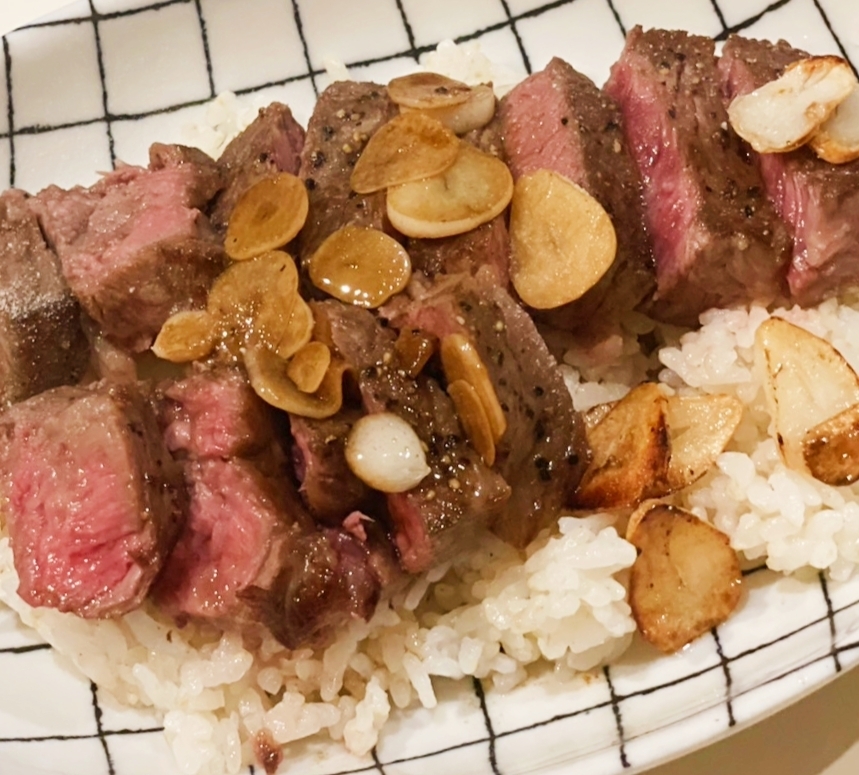 格を上げるお肉の焼き方！ステーキ丼