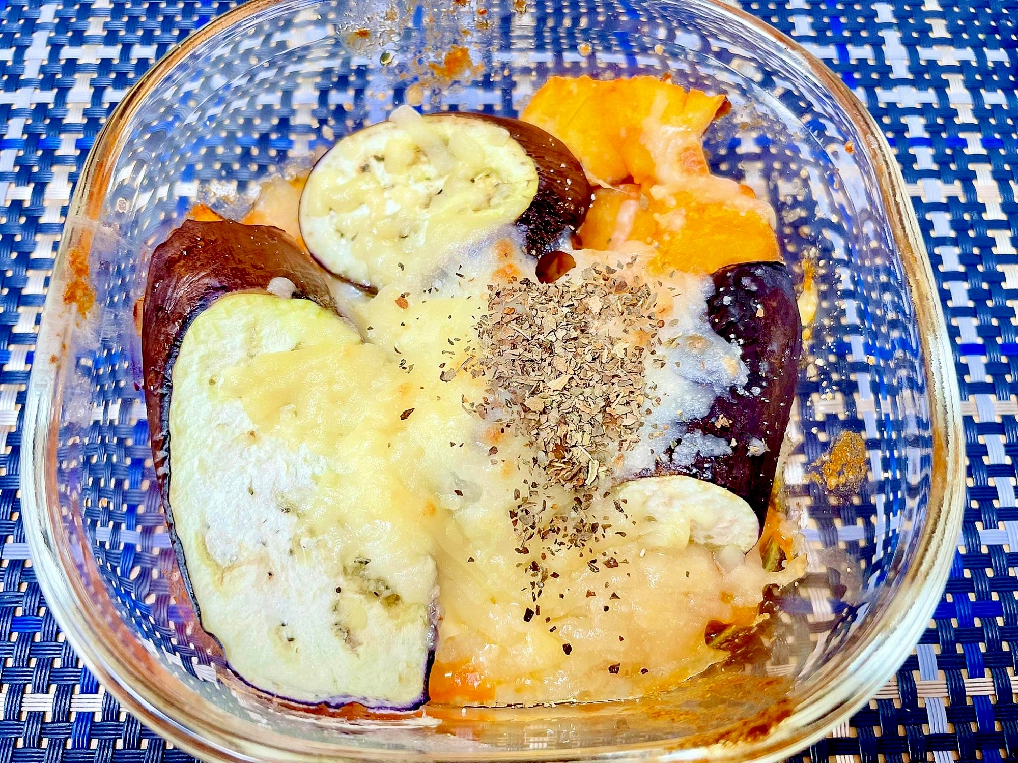 フライパンだけの簡単調理!なすグラタン