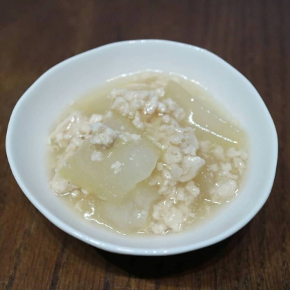 冷やして冷たい冬瓜と鶏ひき肉のそぼろ煮