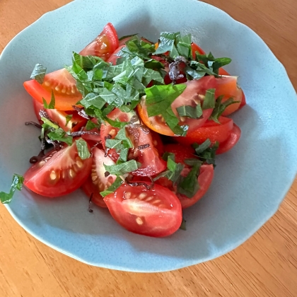 昆布の旨味で美味しかったです！暑くて大葉の切り方が雑です汗(なんでも暑さのせいに笑)レシピありがとうございます♡安いスーパーみつけました♫